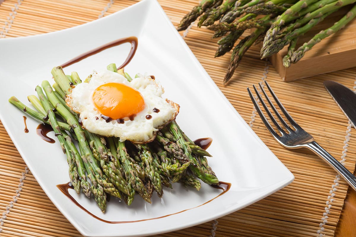 Asparagus Milanese Style