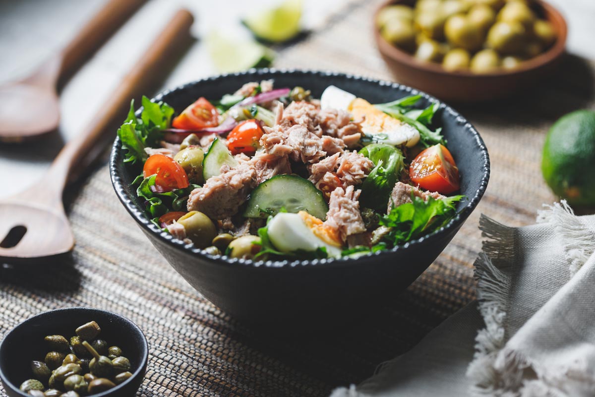 Spanish Mixed Green Salad