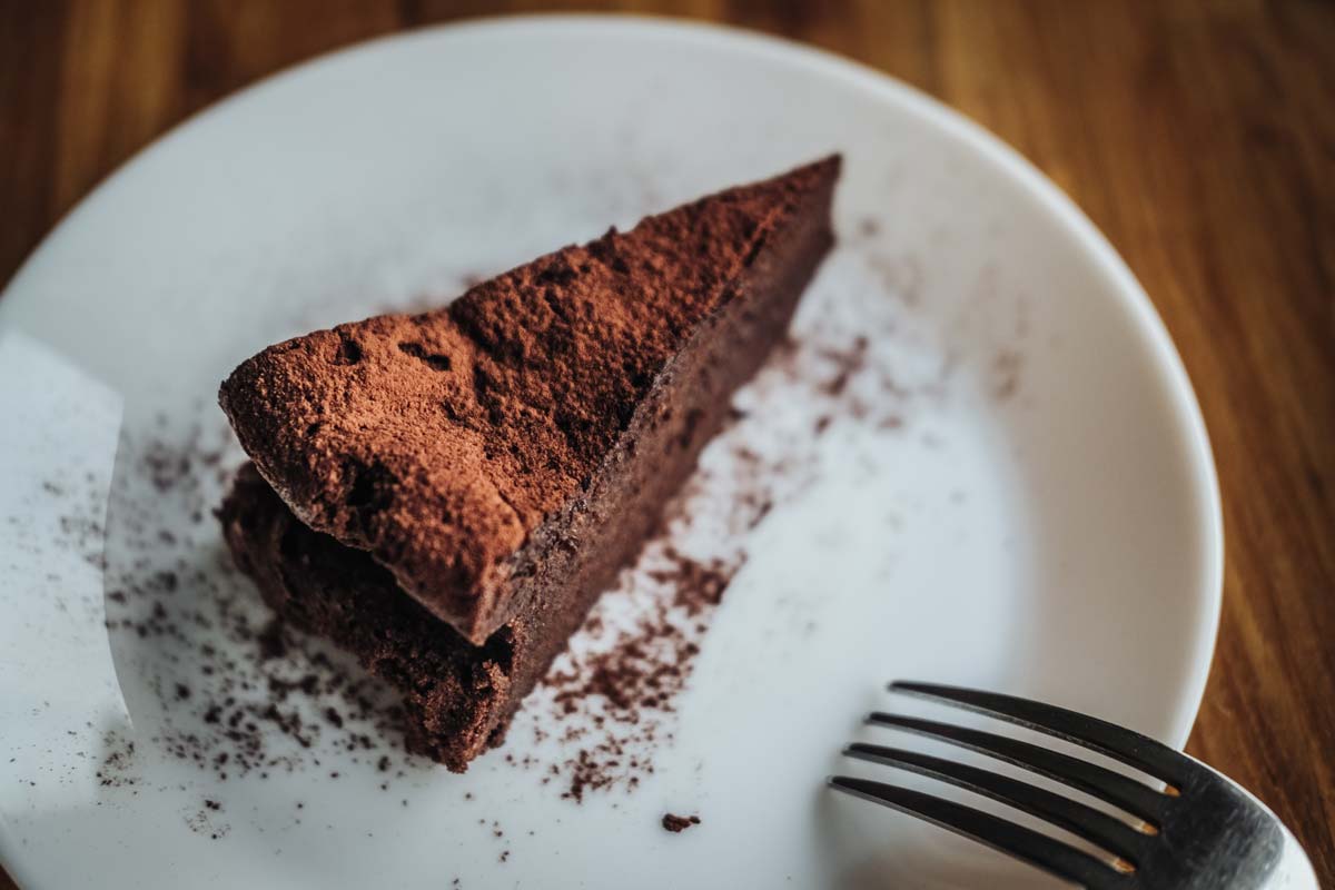 Annie’s Flourless Chocolate Hazelnut Cake