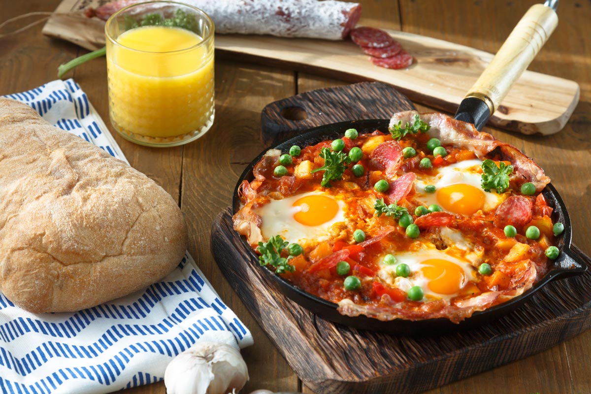Huevos a la Flamenca (Spanish Eggs)