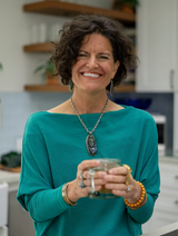 Dr. Mindy Pelz
